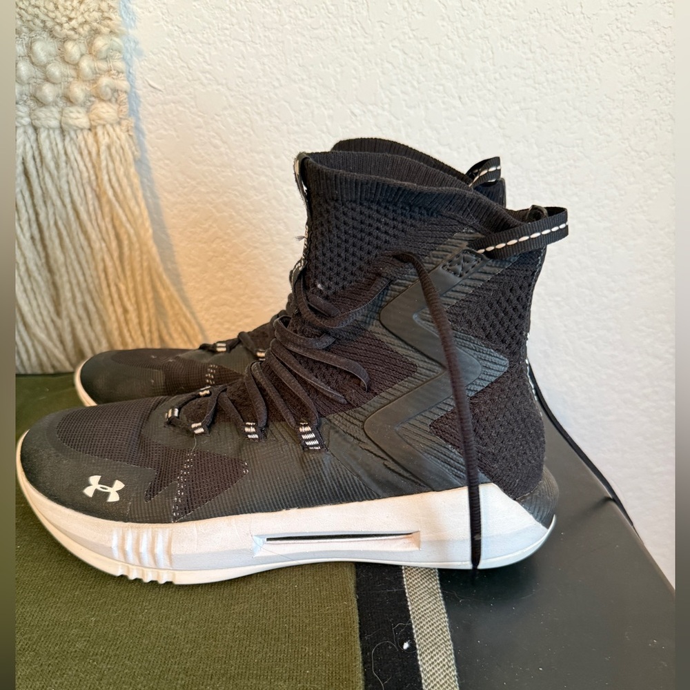 Under Armour Highlight Ace 2.0 Volleyball Shoe